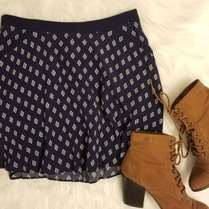 Forever 21 ❤ Navy Blue White Geometric Print Skirt